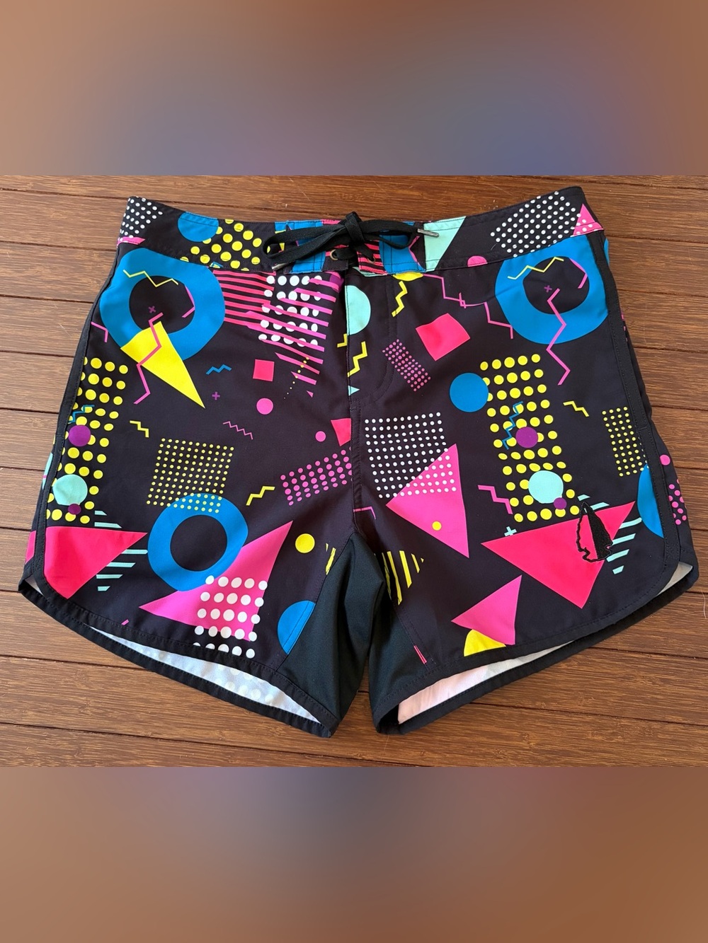 Tachuntfish THF Athletic Shorts Diver - 90s Retro pattern geometric size Medium